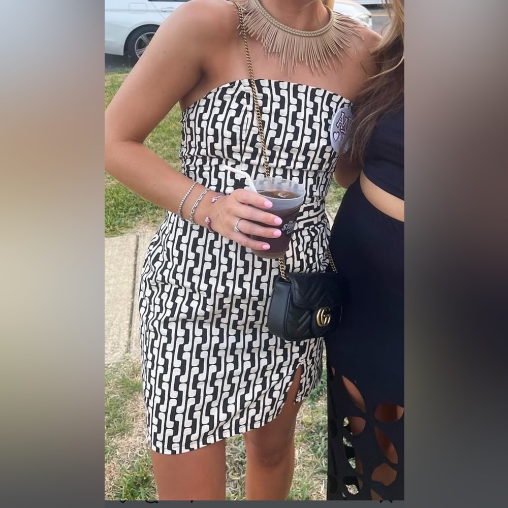 Stylish Black and White Patterned Dress